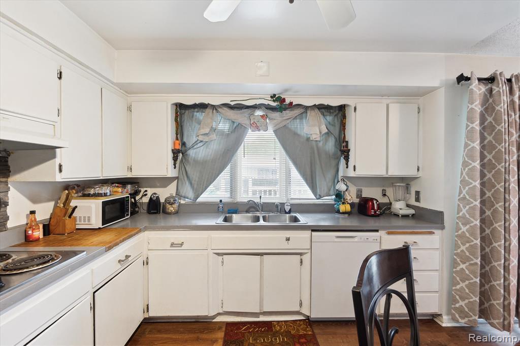 3307 Mackin Road Flint, MI 48504 - Photo 16 of 33 Gallery Image 16