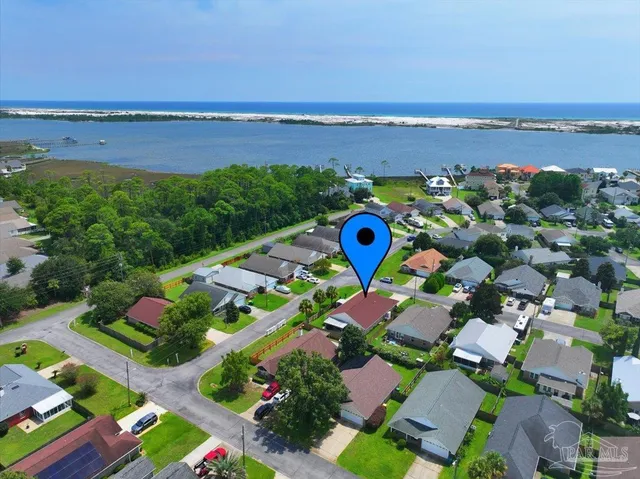 view of outdoor space with city view