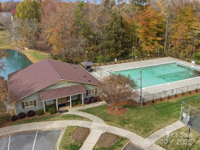 $489,900 | 3909 Brownes Ferry Road, Charlotte, NC 28269