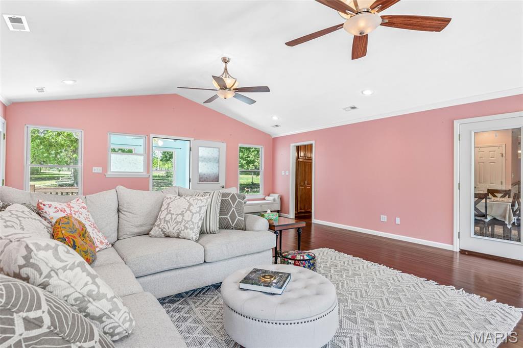 11697 John Emling Road Bismarck, MO 63624 - Photo 45 of 74
