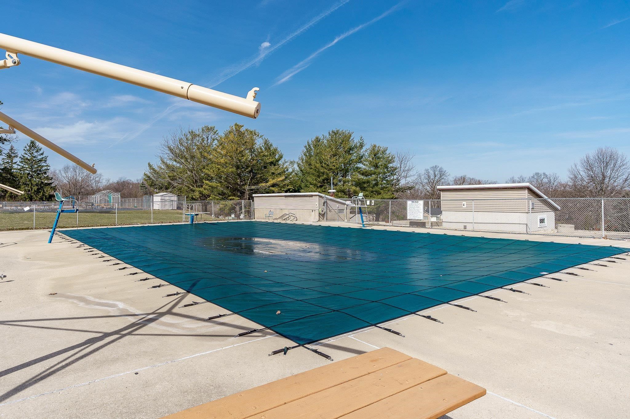 621 Lake Summerset Road Davis, IL 61019 - Photo 6 of 14 a view of a swimming pool with an outdoor space