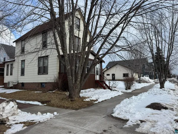 $287,500 | 301 8th Street, Two Harbors, MN 55616