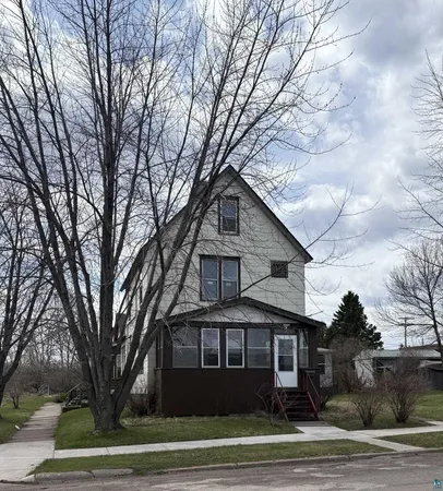 $279,900 | 301 8th Street, Two Harbors, MN 55616
