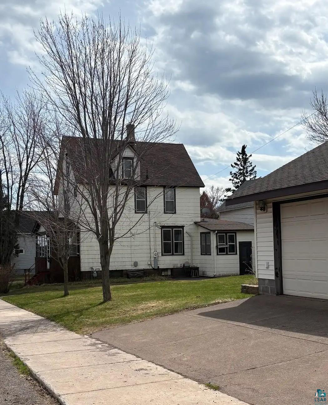 301 8th Street Two Harbors, MN 55616 - Photo 2 of 30