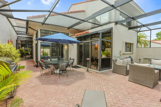 $1,599,000 | 7338 Woodmont Court, Boca Raton, FL 33434