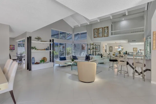 $1,599,000 | 7338 Woodmont Court, Boca Raton, FL 33434