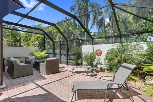$1,599,000 | 7338 Woodmont Court, Boca Raton, FL 33434