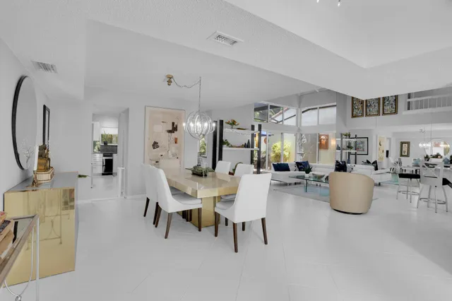 $1,599,000 | 7338 Woodmont Court, Boca Raton, FL 33434