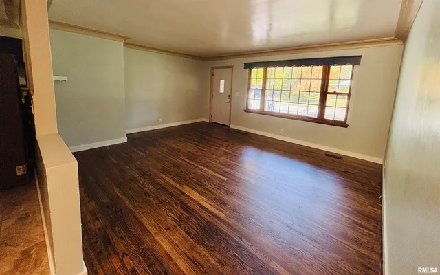 $139,900 | 702 South Dixon Avenue, Carbondale, IL 62901