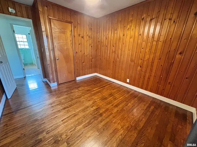 $139,900 | 702 South Dixon Avenue, Carbondale, IL 62901