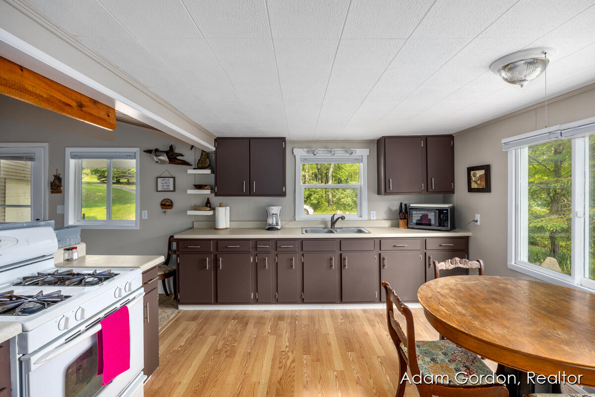 5816 South Rapids Road Branch, MI 49402 - Photo 13 of 20 kitchen1