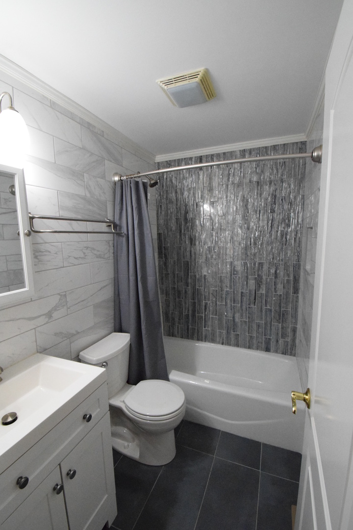 477 West Spring Street South Elgin, IL 60177 - Photo 11 of 20