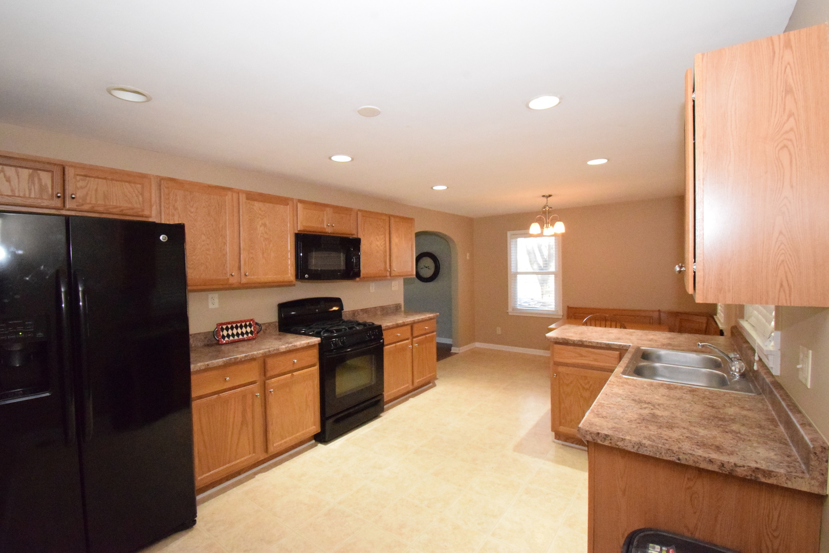 477 West Spring Street South Elgin, IL 60177 - Photo 7 of 20