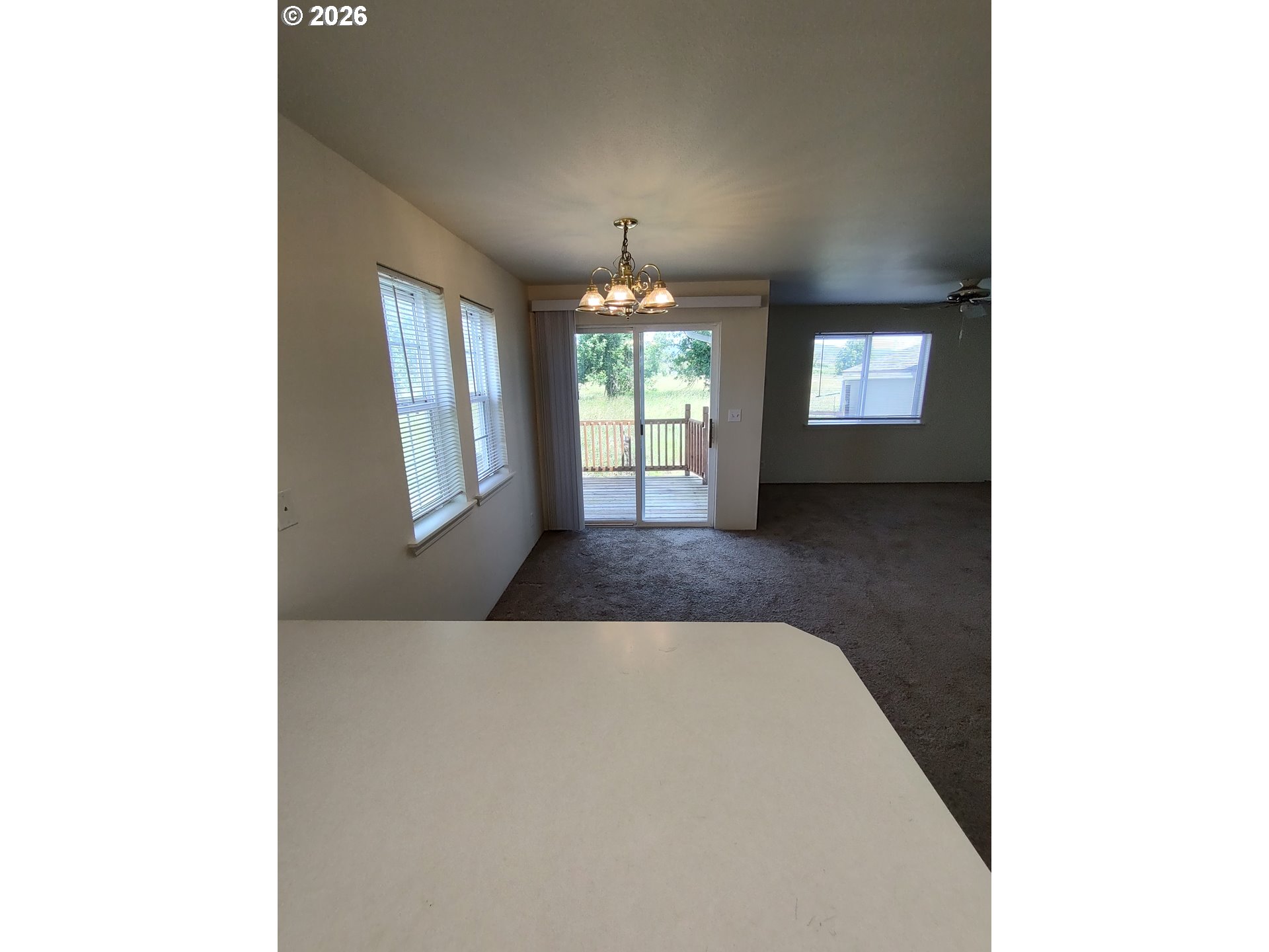 257 Smith Loop Springfield, OR 97478 - Photo 3 of 13