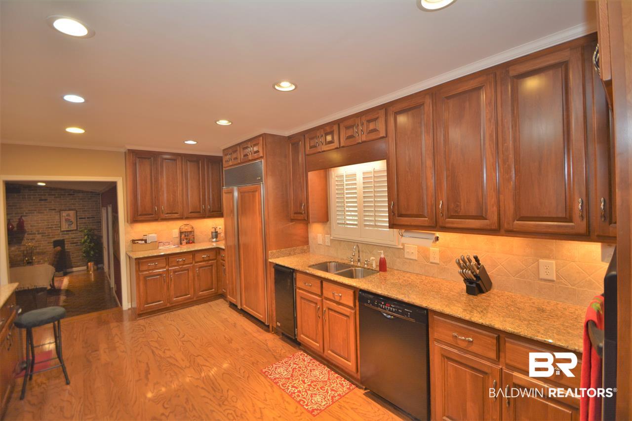 3901 North Skyland Circle Mobile, AL 36693 - Photo 8 of 50
