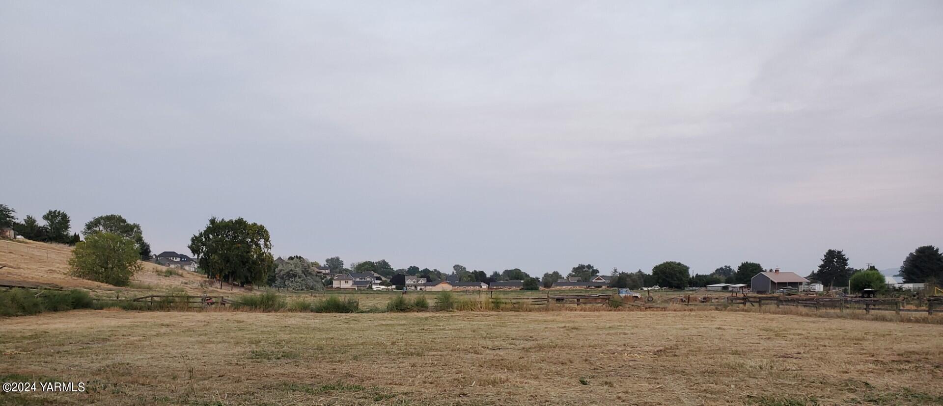 Nna Nna 80th Ave S Unit 5  