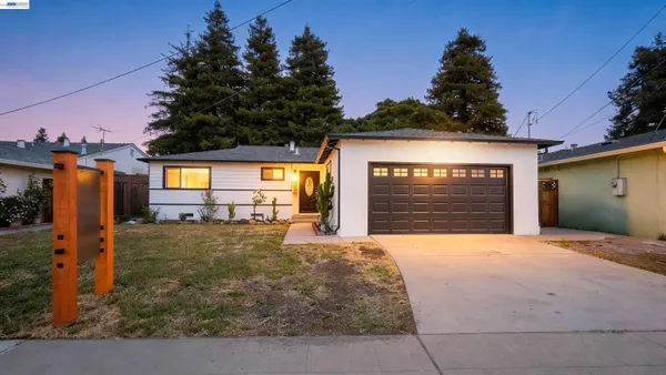 $830,000 | 586 Bluefield Lane, Hayward, CA 94541