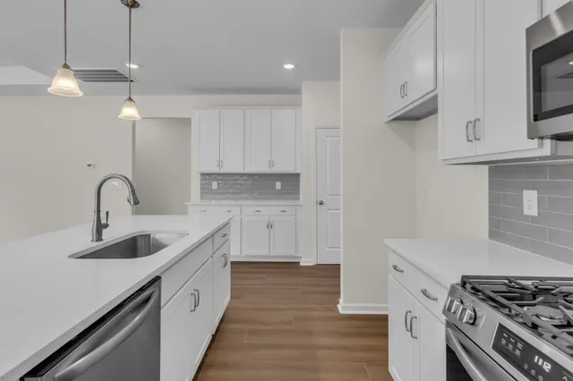 $459,065 | 589 Nightengale Ridge Drive, Columbia, TN 38401