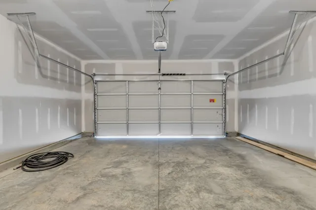 $459,065 | 589 Nightengale Ridge Drive, Columbia, TN 38401