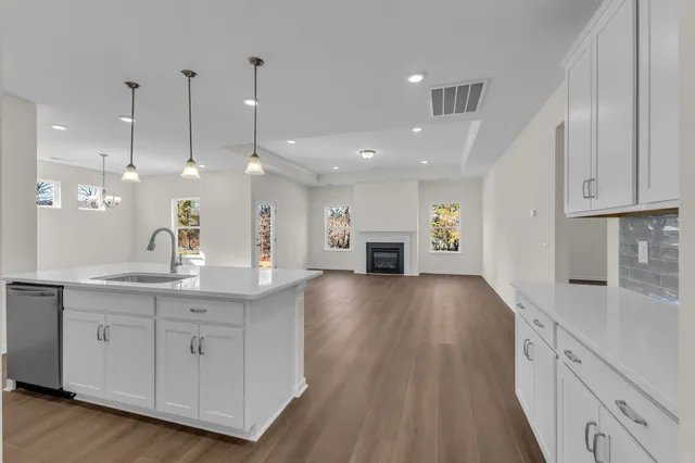 $459,065 | 589 Nightengale Ridge Drive, Columbia, TN 38401