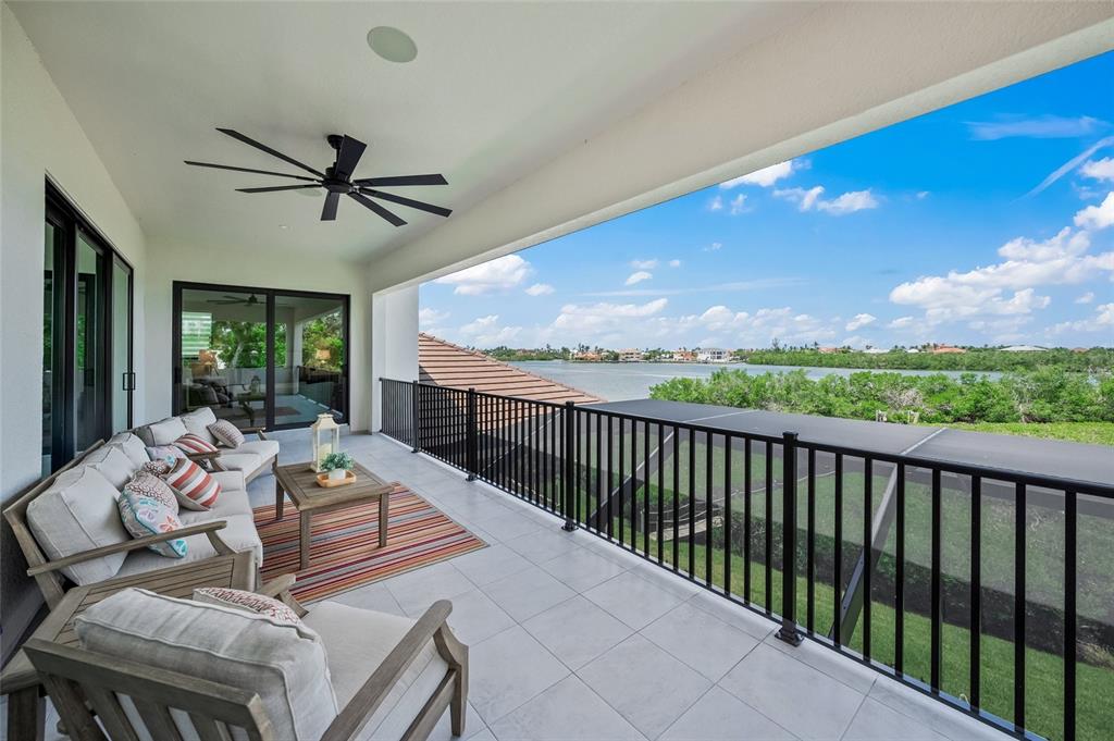 1109 Bayshore Road Nokomis, FL 34275 - Photo 34 of 63 a outdoor space with furniture