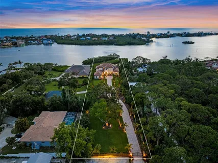$5,750,000 | 1109 Bayshore Road, Nokomis, FL 34275