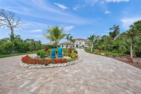 $5,750,000 | 1109 Bayshore Road, Nokomis, FL 34275