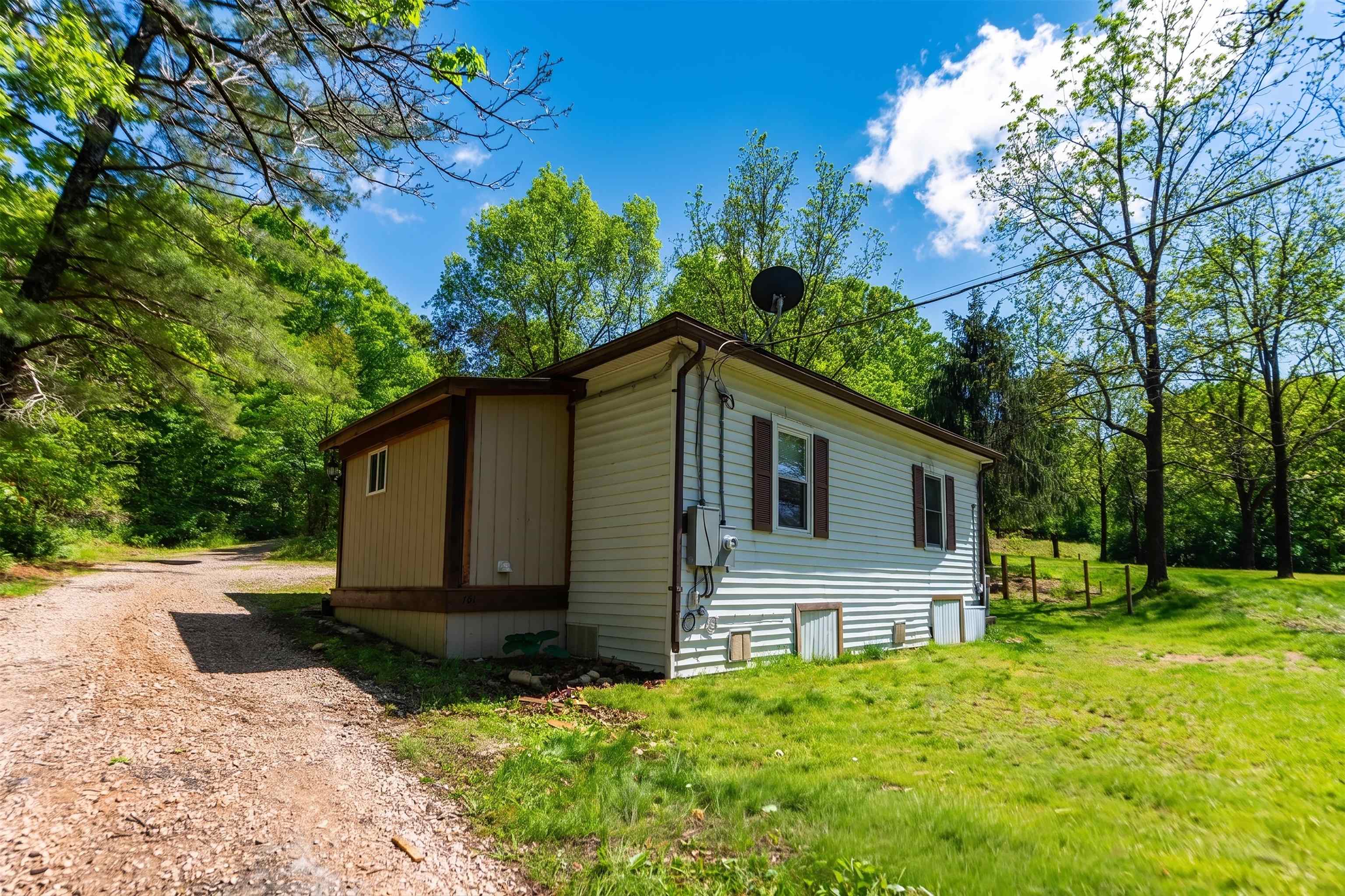 143 Pkin Lane Raphine, VA 24472 - Photo 27 of 28