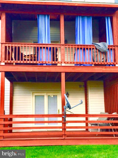 2077 C Raleigh Road, Unit C Hummelstown, PA 17036 - Photo 34 of 35 Exterior Upper/Lower Decks