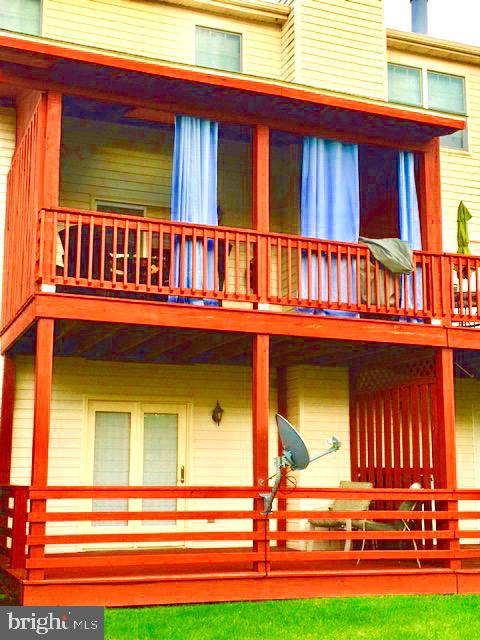 2077 C Raleigh Road, Unit C Hummelstown, PA 17036 - Photo 35 of 35 Exterior Upper/Lower Decks