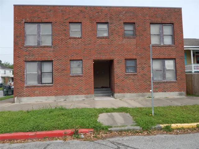 $950 | 3628 Avenue O, Unit 4, Galveston, TX 77550