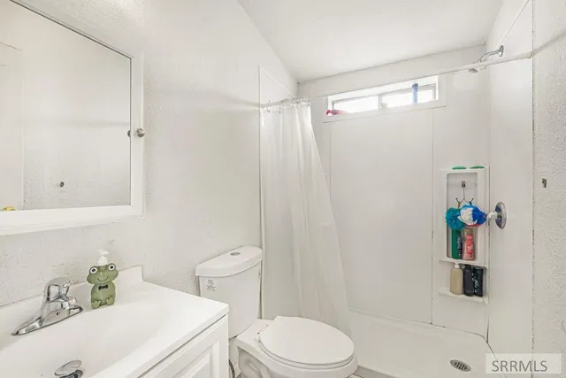 $400,000 | 1720 Falcon Circle East, Pocatello, ID 83204