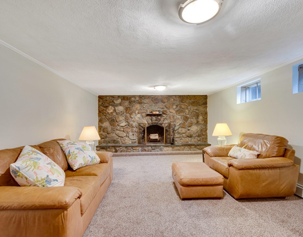 22 Plymouth Road Winchester, MA 01890 - Photo 29 of 36 Gallery Image 29