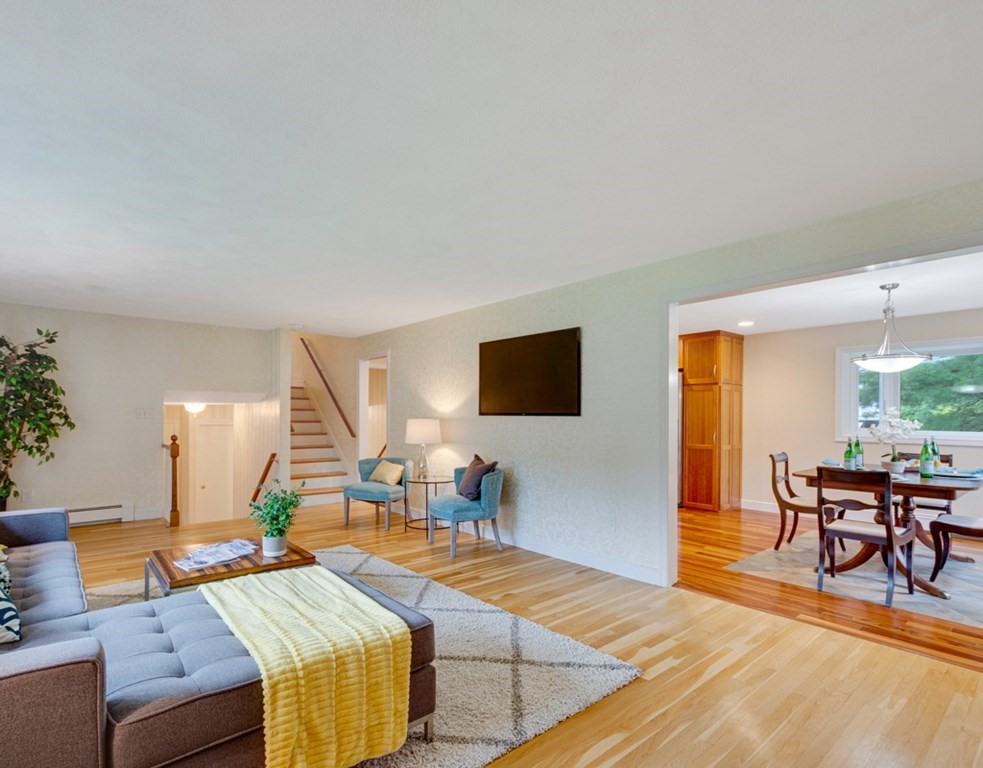 22 Plymouth Road Winchester, MA 01890 - Photo 7 of 36 Gallery Image 7