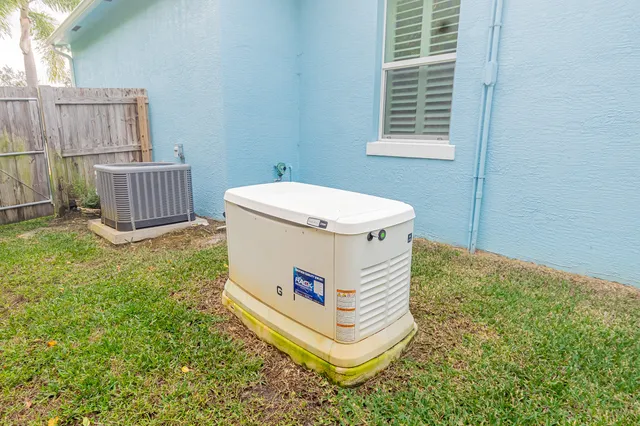 $545,000 | 469 Southwest Kestor Drive, Port St. Lucie, FL 34953