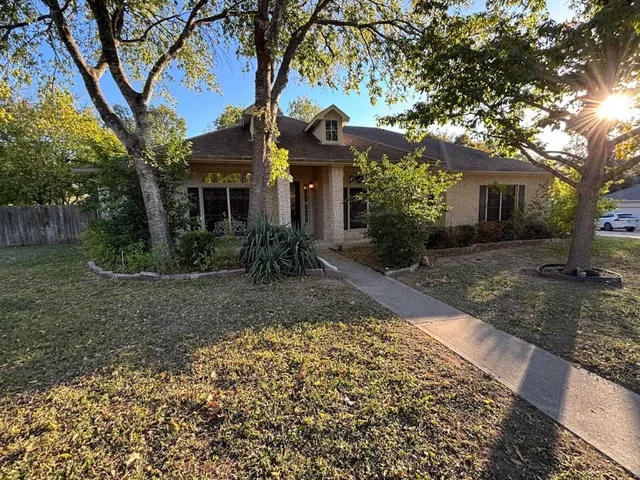 $2,495 | 2909 Yandall Drive, Austin, TX 78748