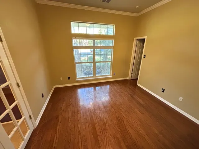 $2,495 | 2909 Yandall Drive, Austin, TX 78748