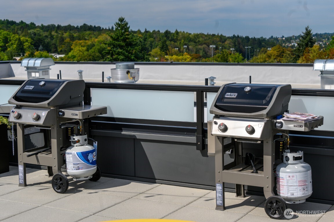 1601 North 45th Street, Unit 208 Seattle, WA 98103 - Photo 12 of 20