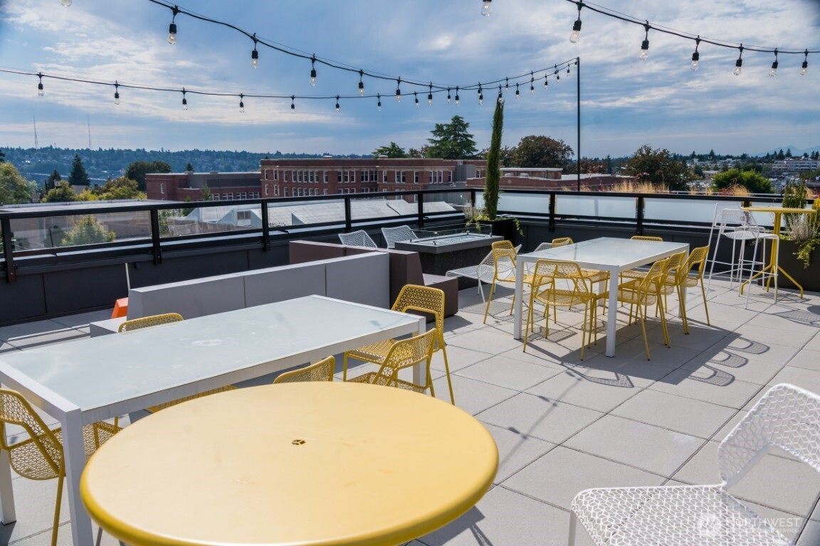 1601 North 45th Street, Unit 208 Seattle, WA 98103 - Photo 20 of 20