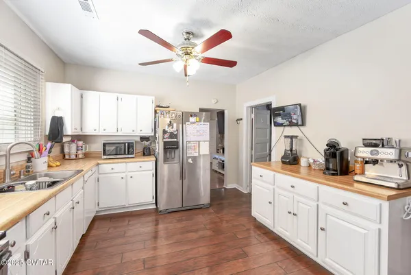 $154,900 | 225 West Foster Avenue, Medina, TN 38355