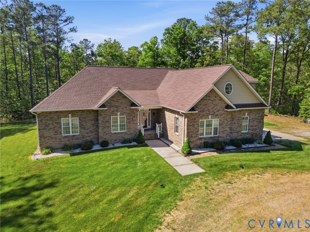 3600 Market Road Mechanicsville, VA 23111 - Photo 3 of 67 a front view of a house with yard and green space