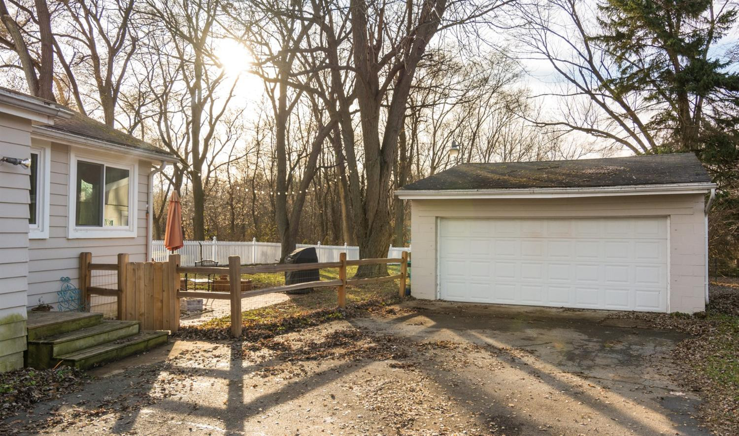 3847 Prospect Road Ann Arbor, MI 48105 - Photo 2 of 29 Photo 2