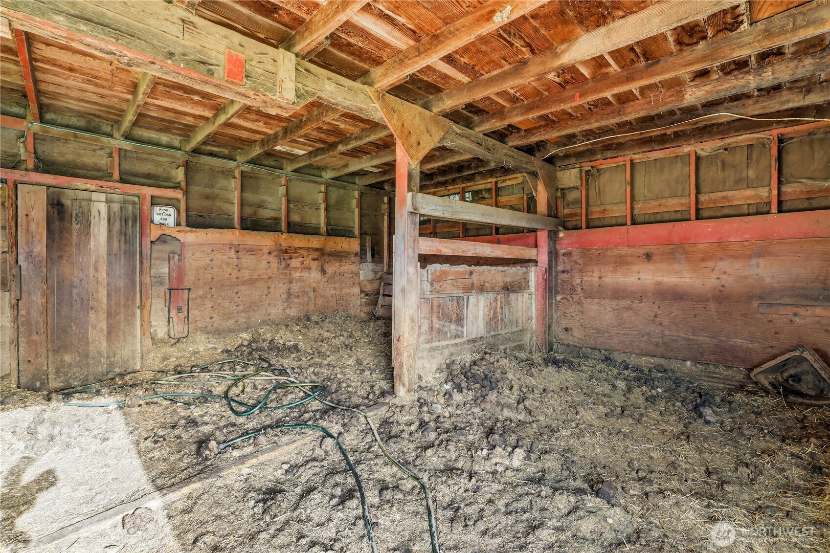 12204 Waller Road East Tacoma, WA 98446 - Photo 25 of 33 a view of a garage