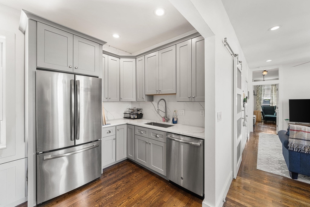 12 Pearl Street, Unit 4 Boston, MA 02129 - Photo 5 of 15