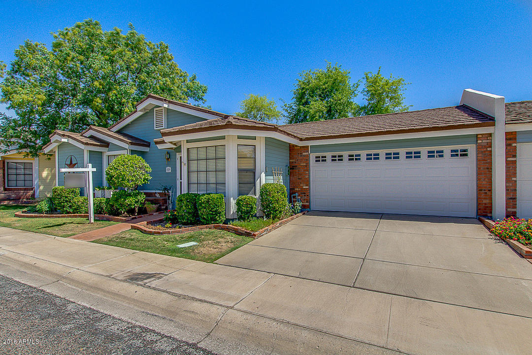 229 East Danbury Road Phoenix, AZ 85022 - Photo 2 of 30 Gallery Image 2