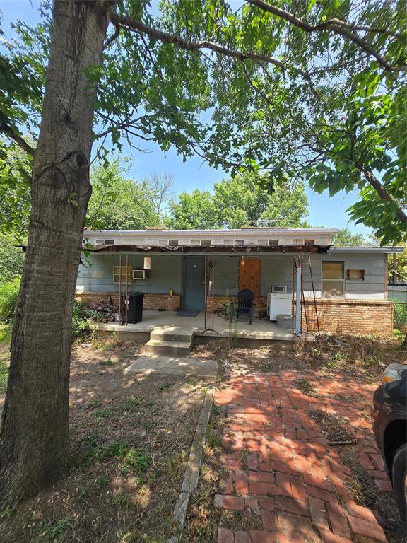 7160 Camp Street Azle, TX 76020 - Photo 2 of 10 7160 Camp St
