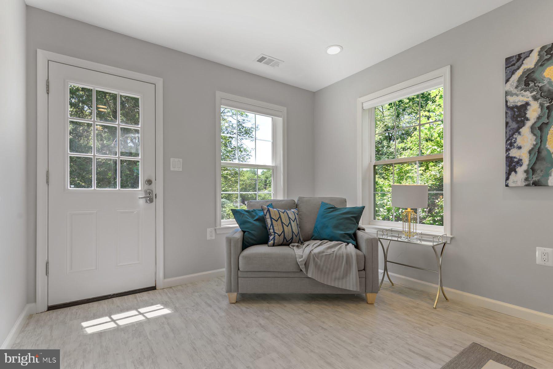 3110 Edgewood Road Kensington, MD 20895 - Photo 8 of 28 Gallery Image 8