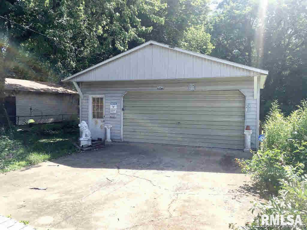 1212 North Bond Street Springfield, IL 62702 - Photo 3 of 16