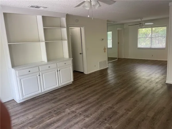 $299,900 | 800 Mallery Street, Unit C30, St. Simons Island, GA 31522