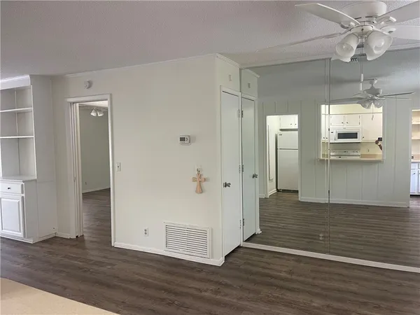 $299,900 | 800 Mallery Street, Unit C30, St. Simons Island, GA 31522